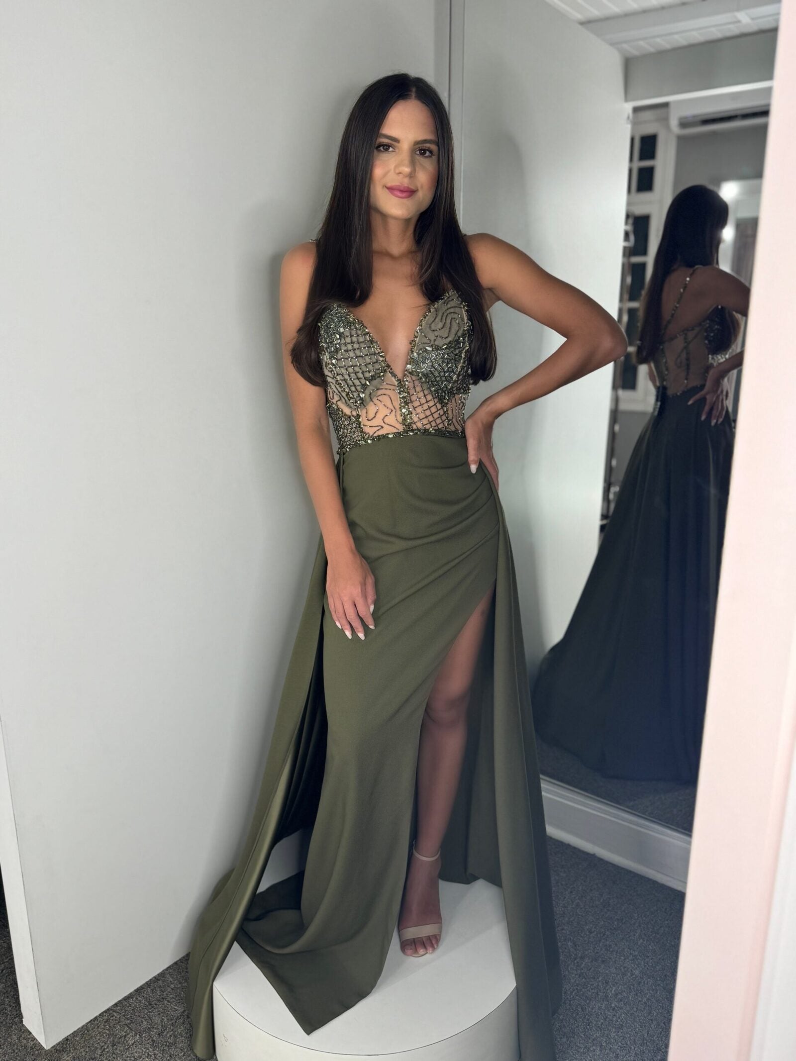 Facetune_30-09-2024-18-07-54