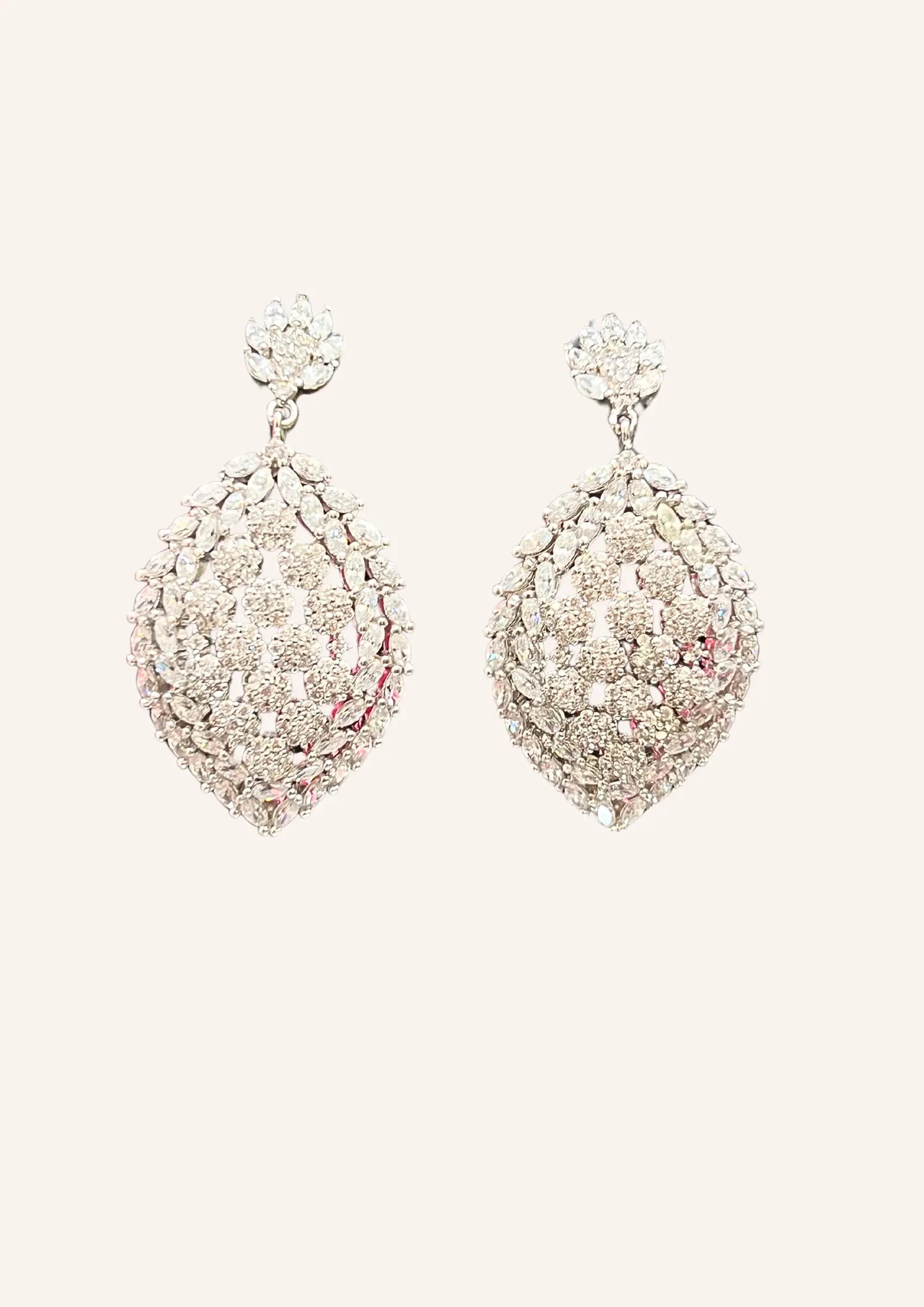 Tabela de Preço para Catálogo de Joias Moderno Documento A4 (1)