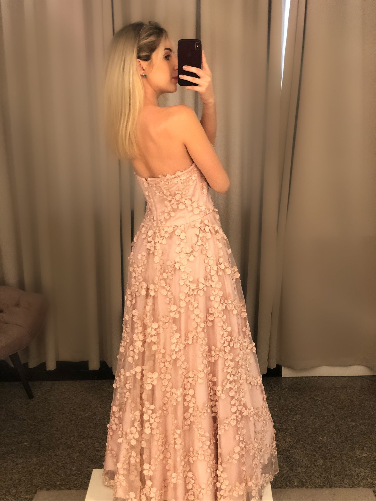 8FECC8B7-9E7F-40E4-86FD-9C743E2FFFB4