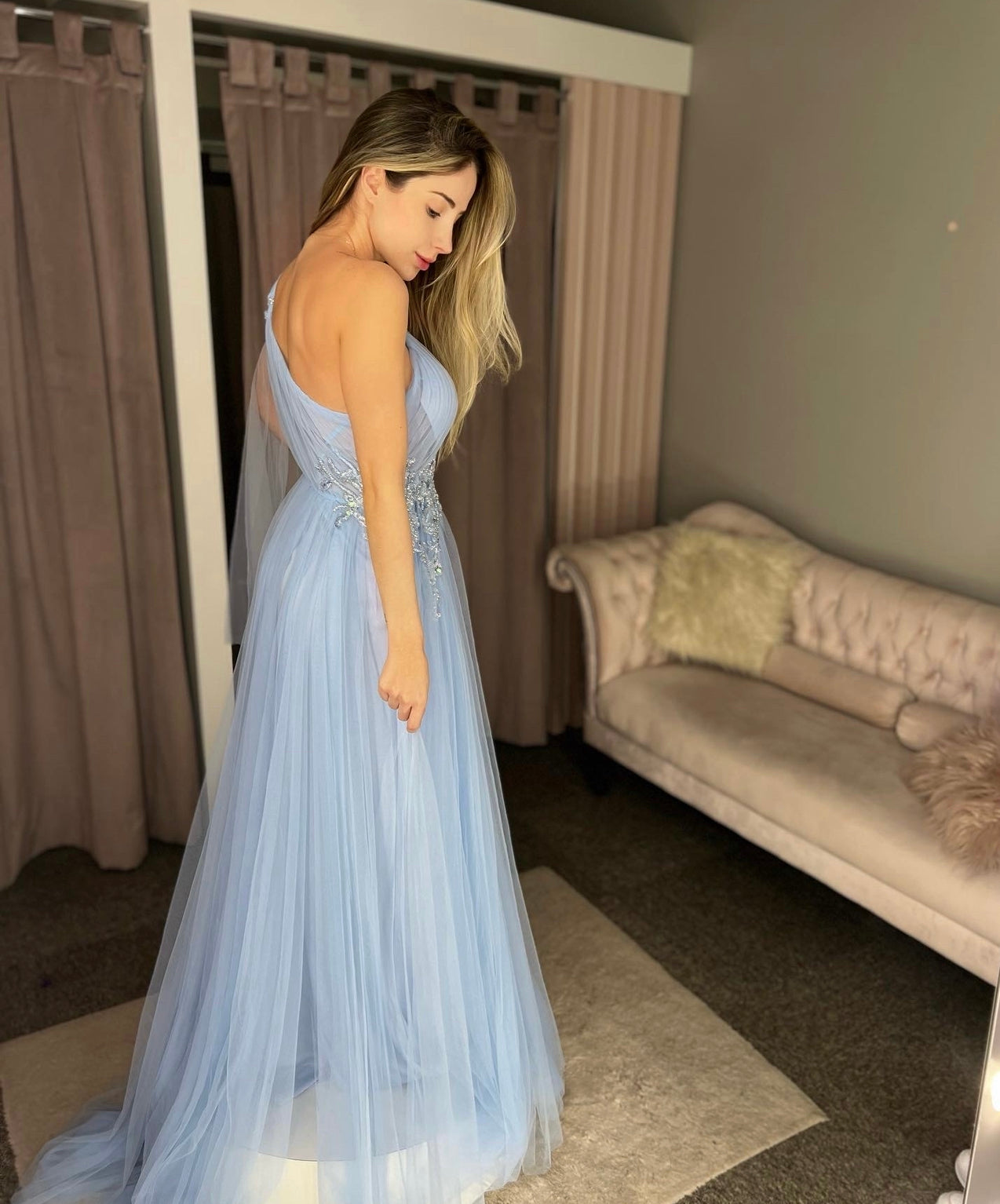 7068C4E1-71F2-4748-9274-A42C035B398C