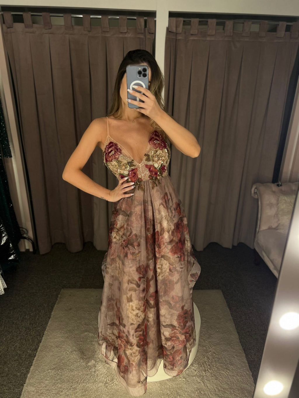 9D58DEE4-528A-4054-A265-660FF110EBCA