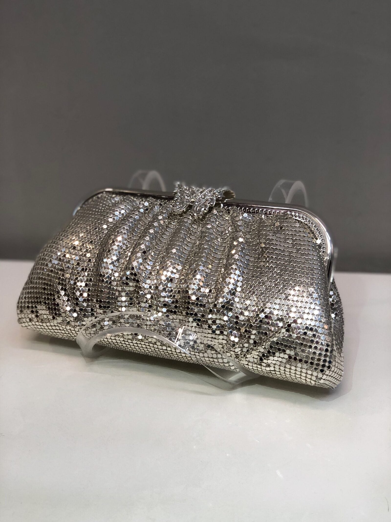 92E52F85-760F-49B1-AB47-37133AA23A34